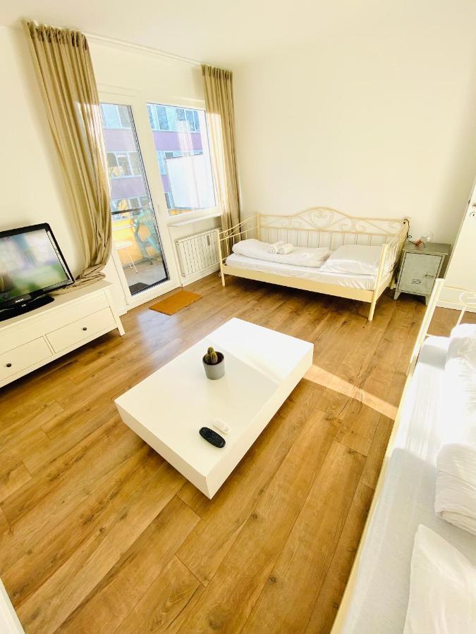 Zentral Gelegene 2 Zi. Wohnung Naehe Innenstadt/Hbf Wolfsburg Exteriér fotografie